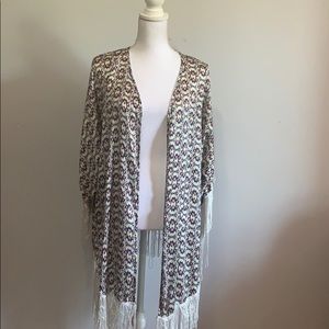 Baccini collarless, buttonless, lightweight blazer